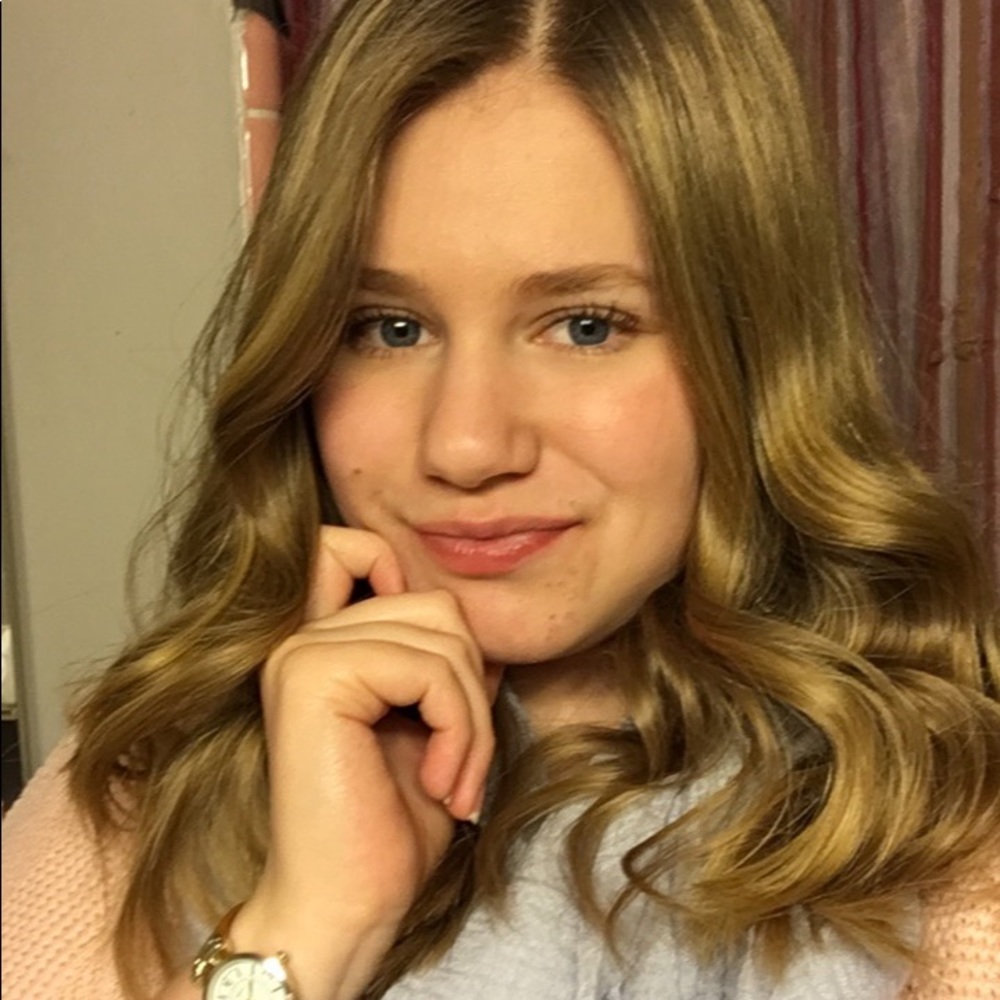 Meet your Posher, Ally